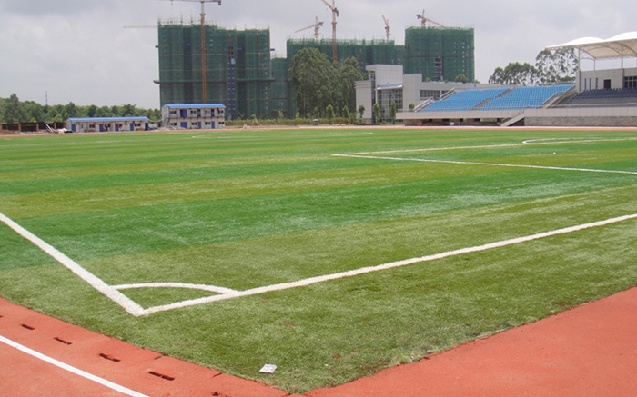 广西警官学校-400米塑胶跑道及人造草足球场